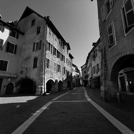 L'Appartement De Chiara A Annecy Ngoại thất bức ảnh